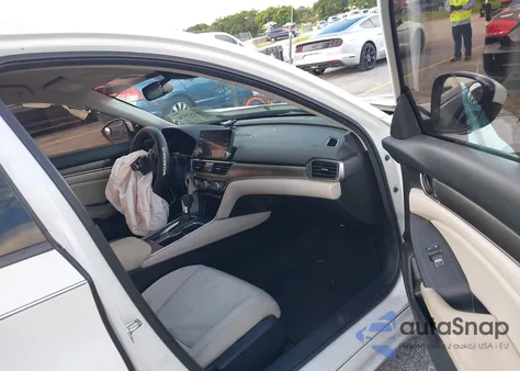 2018 Honda Accord Lx z USA, uszkodzony, nr VIN 1HGCV1F11JA209197